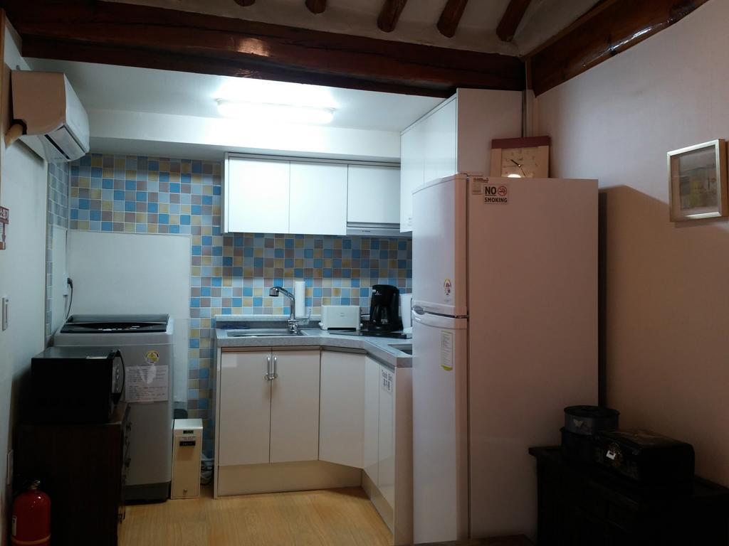 Seoul Lucky Guesthouse Hanok מראה חיצוני תמונה