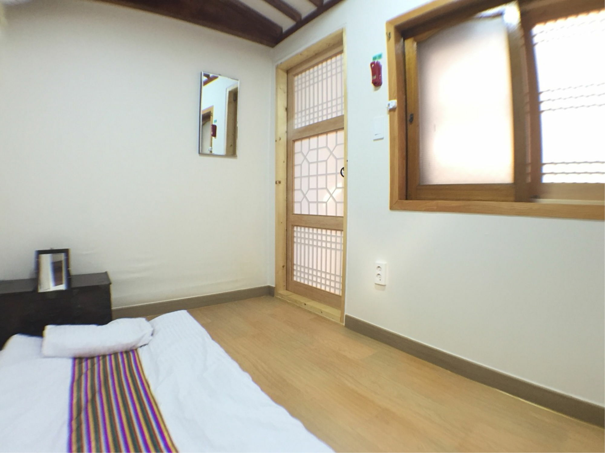 Seoul Lucky Guesthouse Hanok מראה חיצוני תמונה