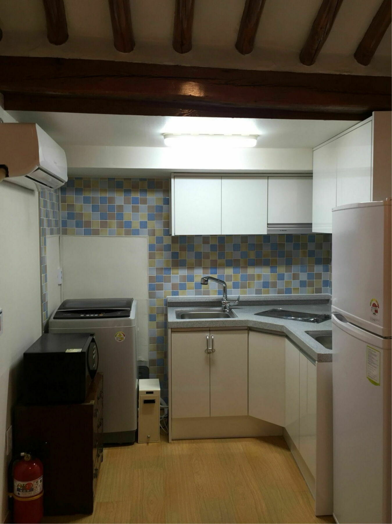 Seoul Lucky Guesthouse Hanok מראה חיצוני תמונה